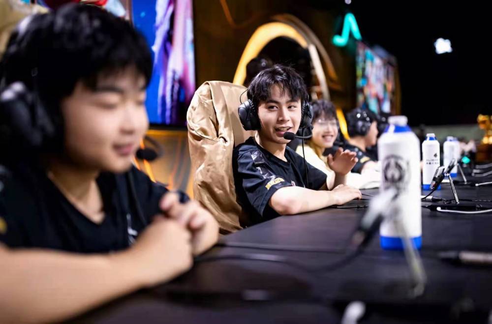 NAVI 在 IEM Cologne 2025 的 B 组下半区击败 NIP